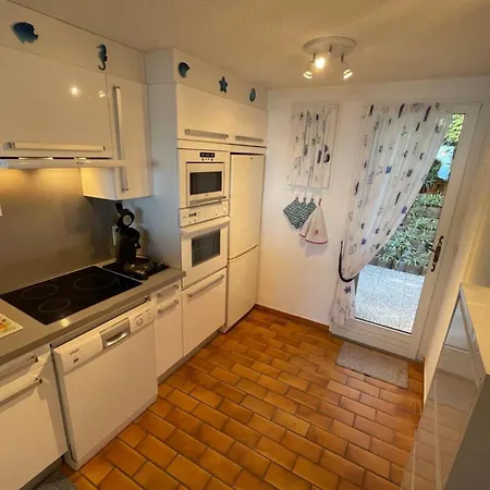 Apartment Duplex In Pramousquier - Sea View *